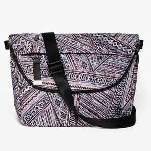 Lululemon All Night Festival Bag *5L